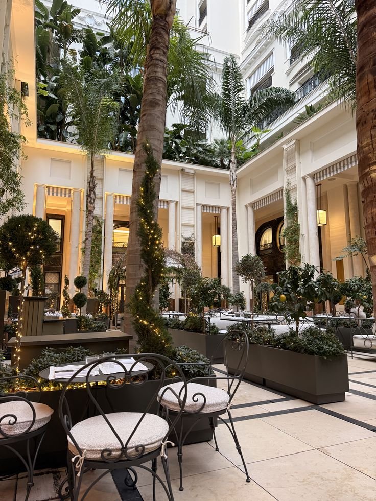 114 faubourg – refined yet relaxed001