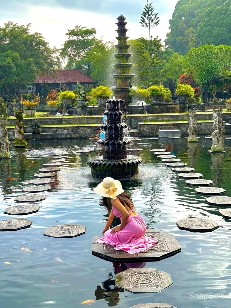 Solo Travel Tips for Safe and Memorable Trips solo travel tips